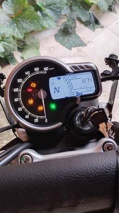 TRIUMPH SCRAMBLER 400 X 